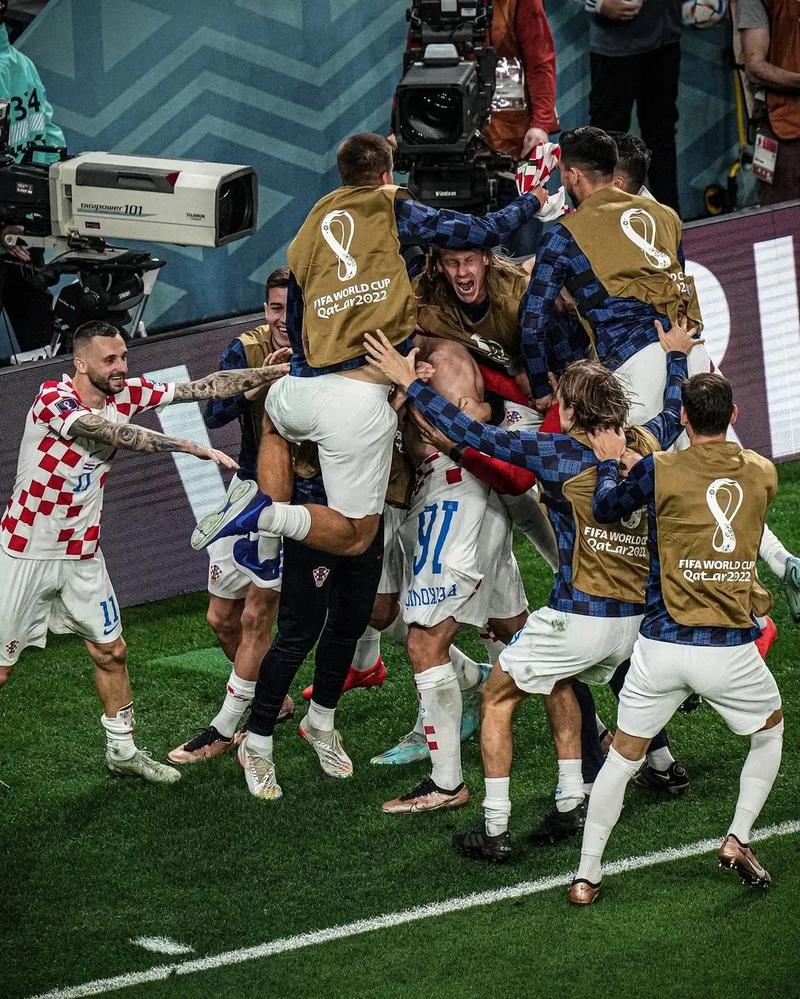 克罗地亚队2-0胜西班牙队的相关图片